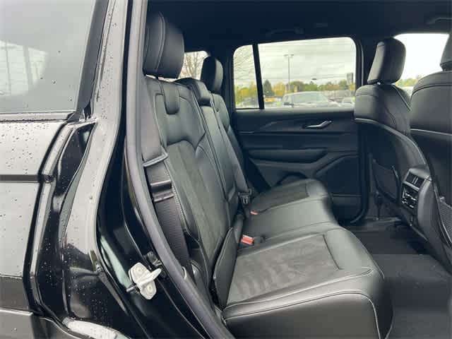 Thumbnail: 2025 Jeep Grand Cherokee - 18