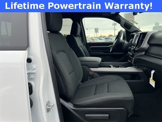 Thumbnail: 2025 RAM 1500 - 19