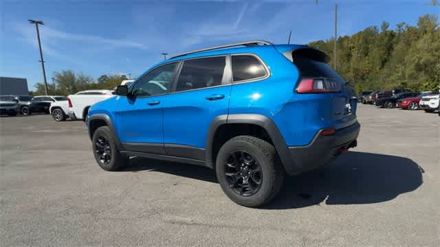 Thumbnail: 2019 Jeep Cherokee - 6