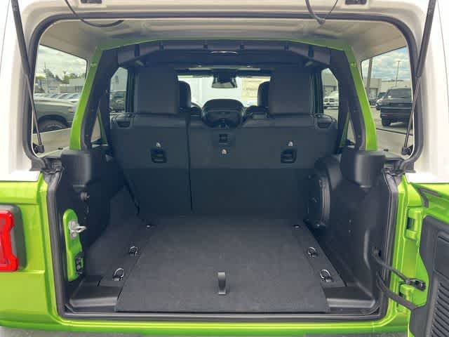 Thumbnail: 2026 Jeep Wrangler - 32
