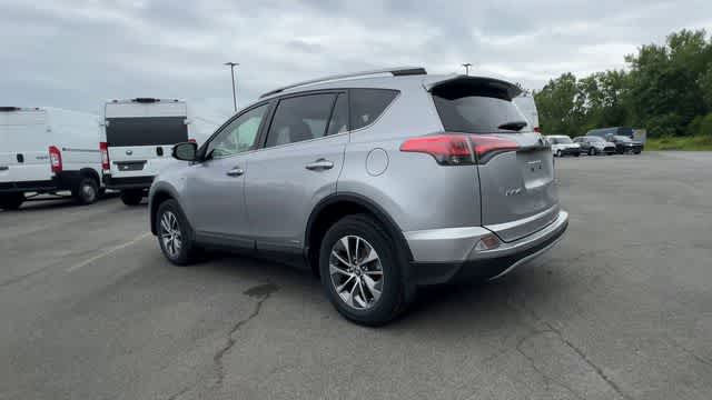 Thumbnail: 2018 Toyota RAV4 - 5
