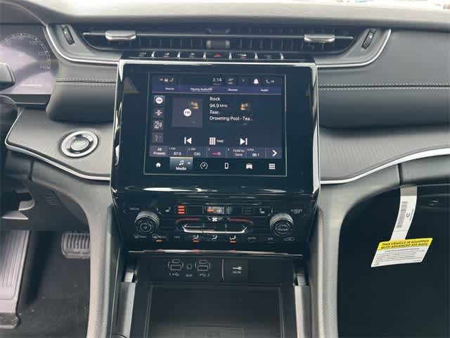 Thumbnail: 2025 Jeep Grand Cherokee - 21