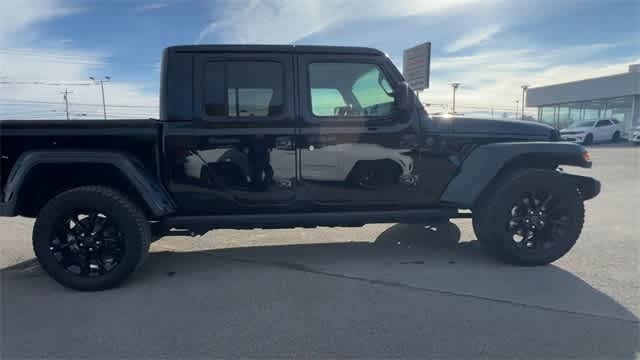 Thumbnail: 2025 Jeep Gladiator - 9