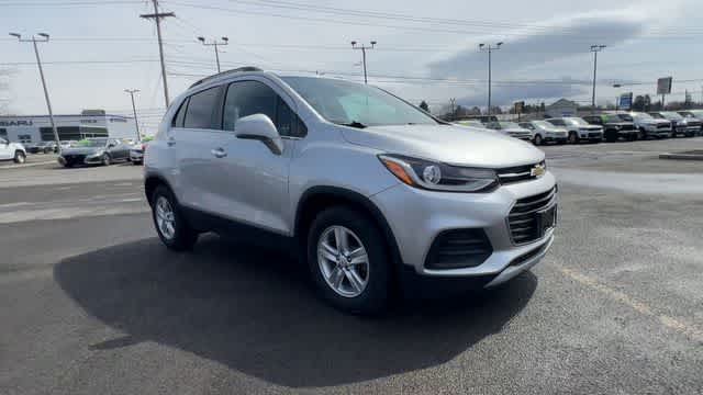 Thumbnail: 2019 Chevrolet Trax - 2