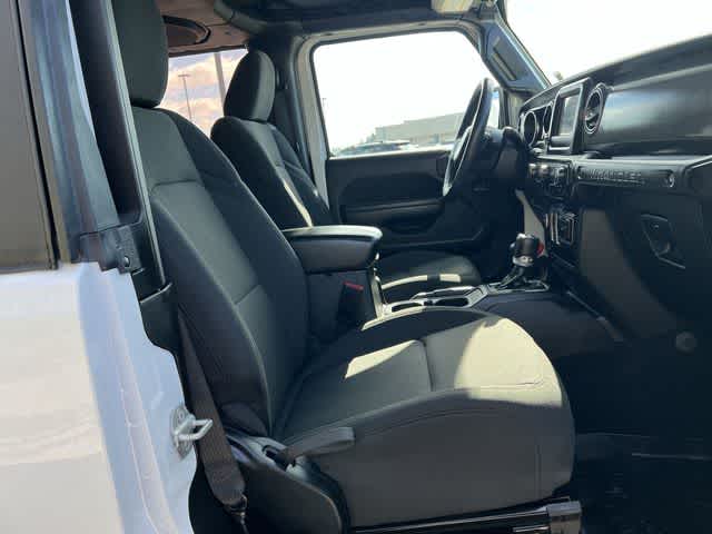 Thumbnail: 2023 Jeep Wrangler - 26