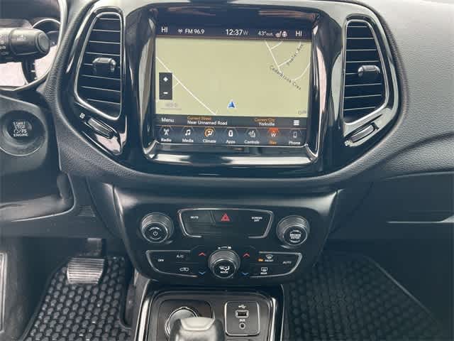 Thumbnail: 2018 Jeep Compass - 21