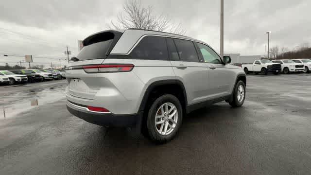 Thumbnail: 2026 Jeep Grand Cherokee - 8