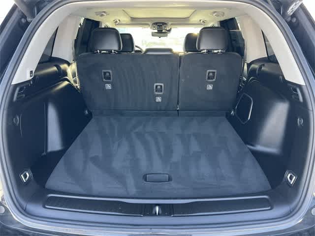 Thumbnail: 2022 Jeep Grand Cherokee - 24