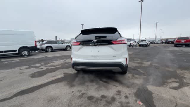 Thumbnail: 2022 Ford Edge - 7