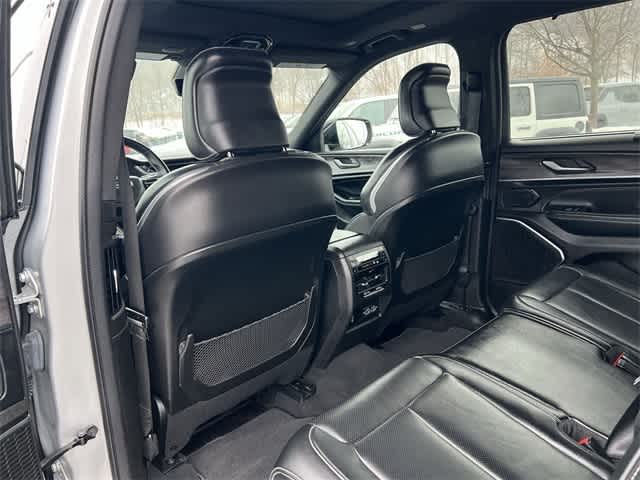 Thumbnail: 2022 Jeep Grand Cherokee - 16