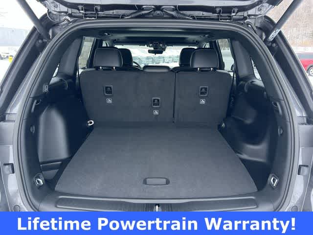 Thumbnail: 2025 Jeep Grand Cherokee - 24