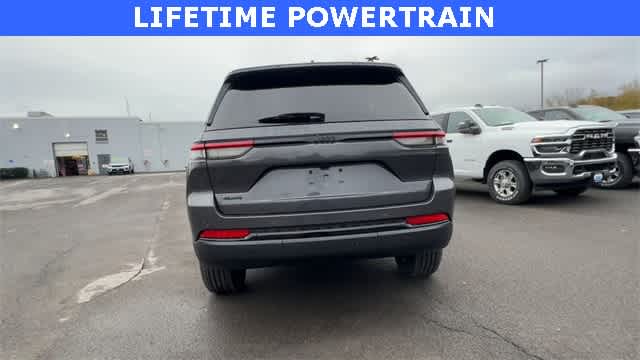 Thumbnail: 2025 Jeep Grand Cherokee - 7