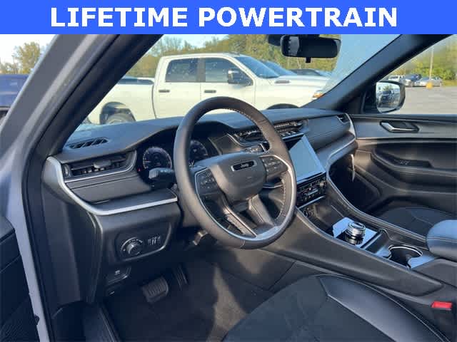 Thumbnail: 2025 Jeep Grand Cherokee - 10