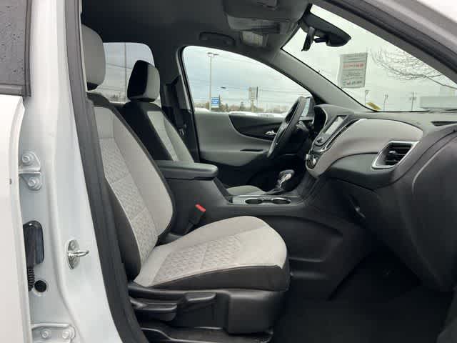 Thumbnail: 2022 Chevrolet Equinox - 19