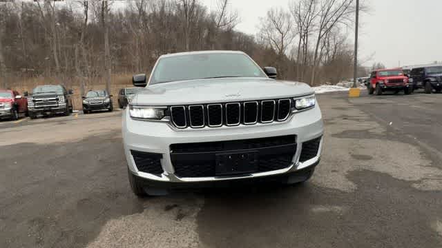 Thumbnail: 2023 Jeep Grand Cherokee - 3