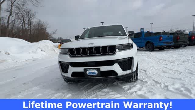 Thumbnail: 2026 Jeep Grand Cherokee - 3