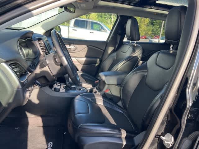 Thumbnail: 2019 Jeep Cherokee - 5