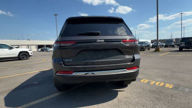 Thumbnail: 2026 Jeep Grand Cherokee - 7