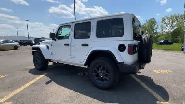 Thumbnail: 2026 Jeep Wrangler - 6