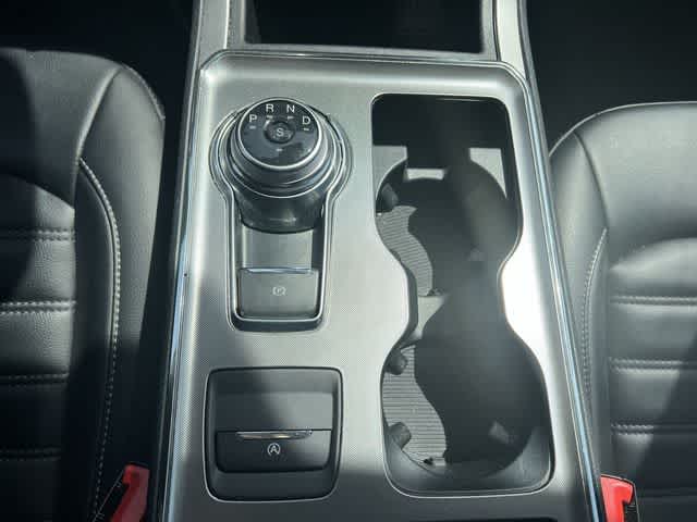 Thumbnail: 2022 Ford Edge - 22