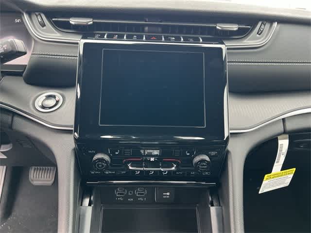 Thumbnail: 2025 Jeep Grand Cherokee - 21