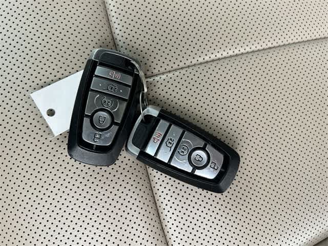 Thumbnail: 2022 Ford Expedition MAX - 25