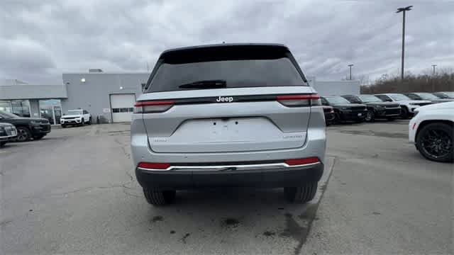 Thumbnail: 2025 Jeep Grand Cherokee - 7