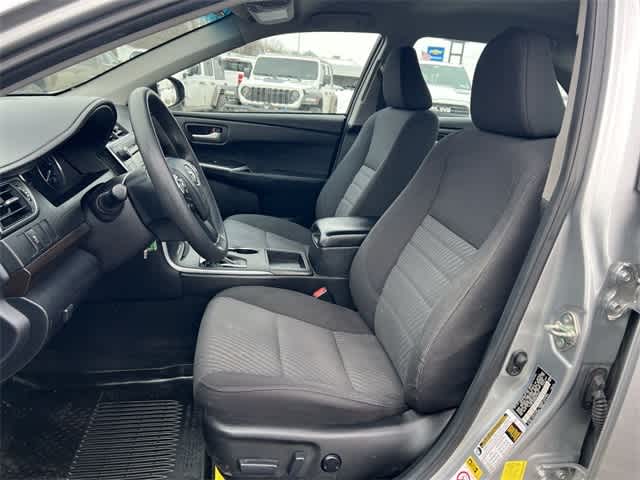 Thumbnail: 2017 Toyota Camry - 15