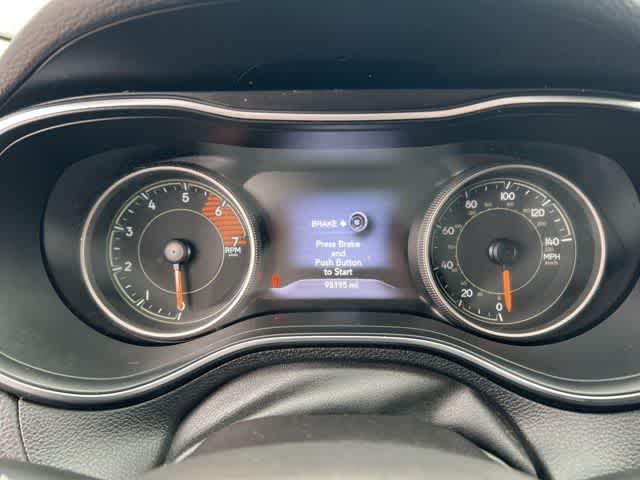 Thumbnail: 2019 Jeep Cherokee - 19