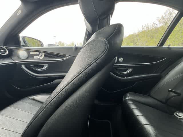 Thumbnail: 2019 Mercedes-Benz E-Class - 12