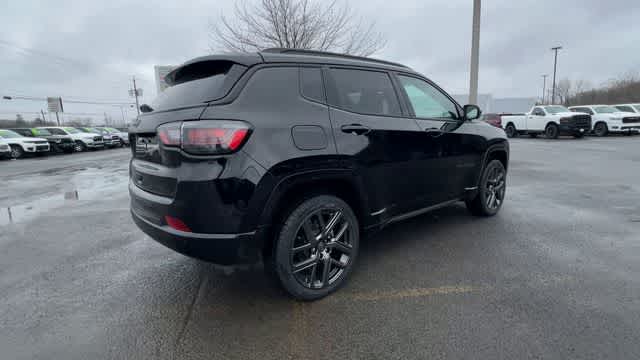 Thumbnail: 2024 Jeep Compass - 8