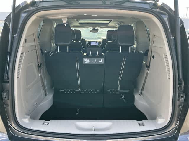 Thumbnail: 2021 Chrysler Pacifica - 24