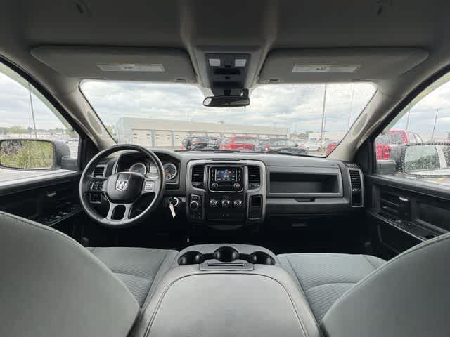 Thumbnail: 2019 RAM 1500 Classic - 10