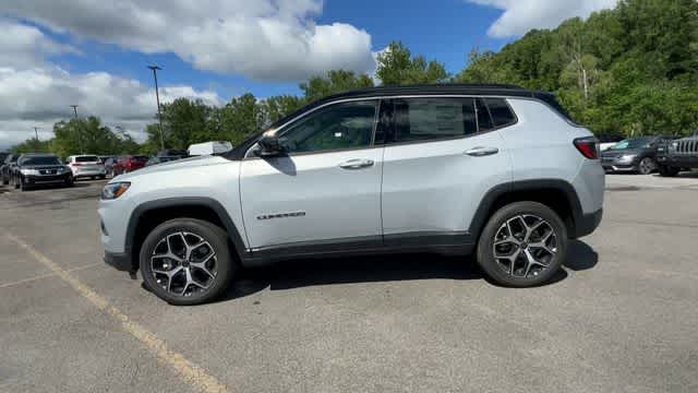 Thumbnail: 2026 Jeep Compass - 5
