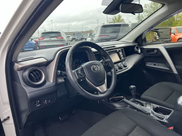 Thumbnail: 2018 Toyota RAV4 - 18