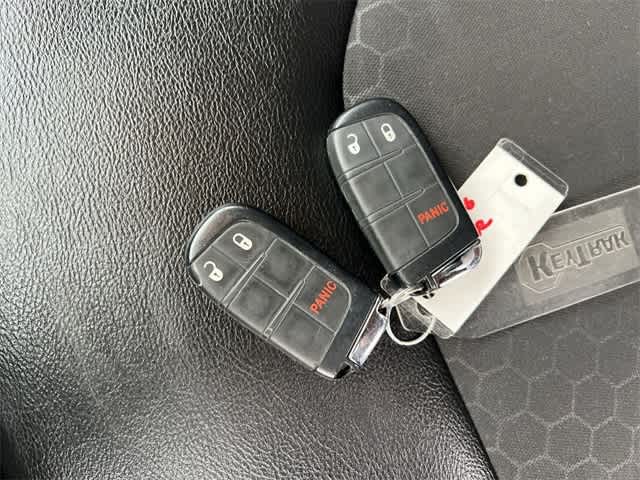 Thumbnail: 2021 Jeep Compass - 25