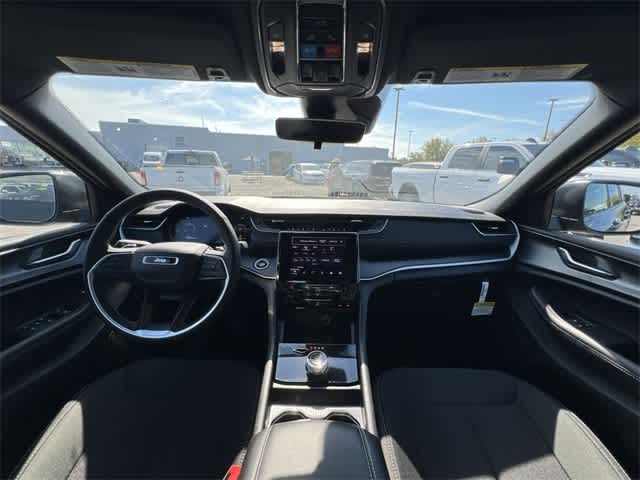 Thumbnail: 2025 Jeep Grand Cherokee - 14