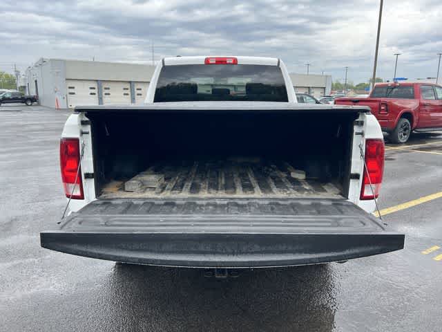 Thumbnail: 2019 RAM 1500 Classic - 32