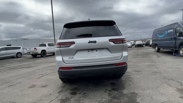 Thumbnail: 2023 Jeep Grand Cherokee - 7