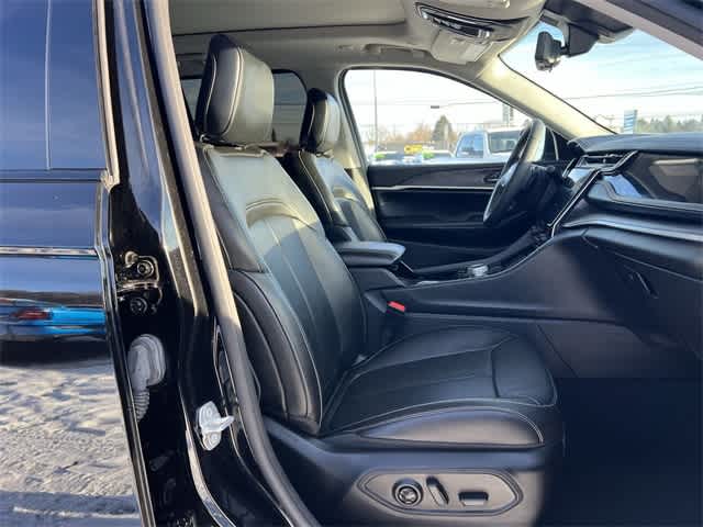 Thumbnail: 2022 Jeep Grand Cherokee - 19