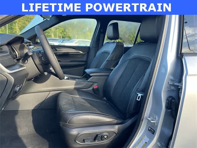 Thumbnail: 2025 Jeep Grand Cherokee - 15