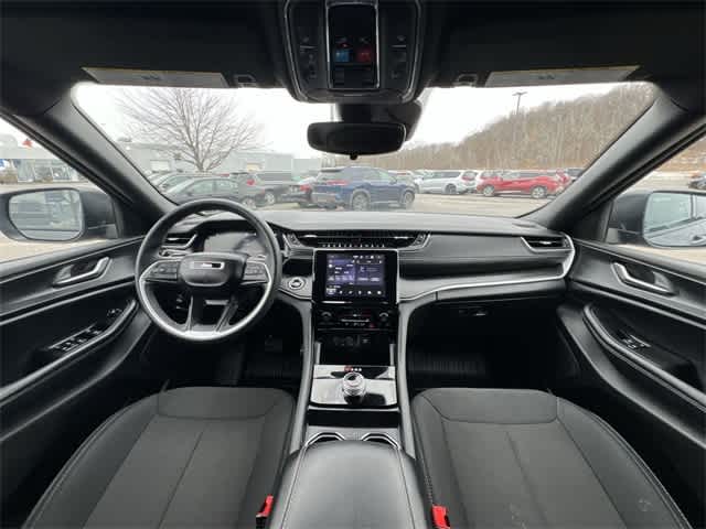 Thumbnail: 2024 Jeep Grand Cherokee - 14