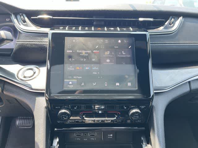 Thumbnail: 2023 Jeep Grand Cherokee - 21