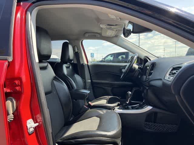 Thumbnail: 2018 Jeep Compass - 19