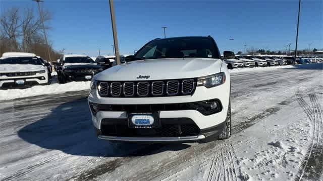 Thumbnail: 2024 Jeep Compass - 3