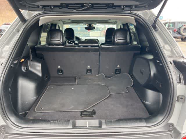 Thumbnail: 2019 Jeep Cherokee - 20