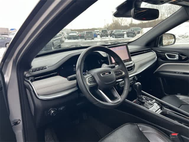 Thumbnail: 2023 Jeep Compass - 10