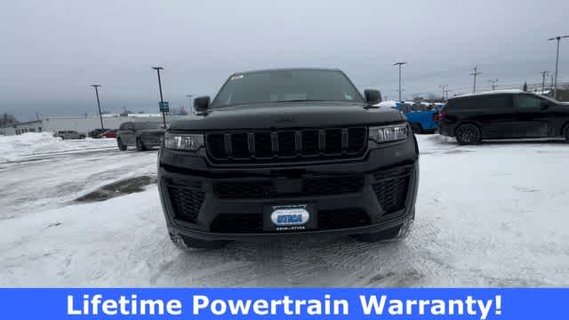 Thumbnail: 2026 Jeep Grand Cherokee - 3