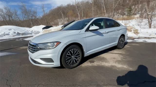 Thumbnail: 2019 Volkswagen Jetta - 4