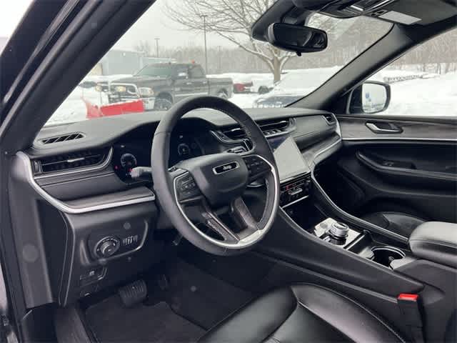 Thumbnail: 2024 Jeep Grand Cherokee - 10